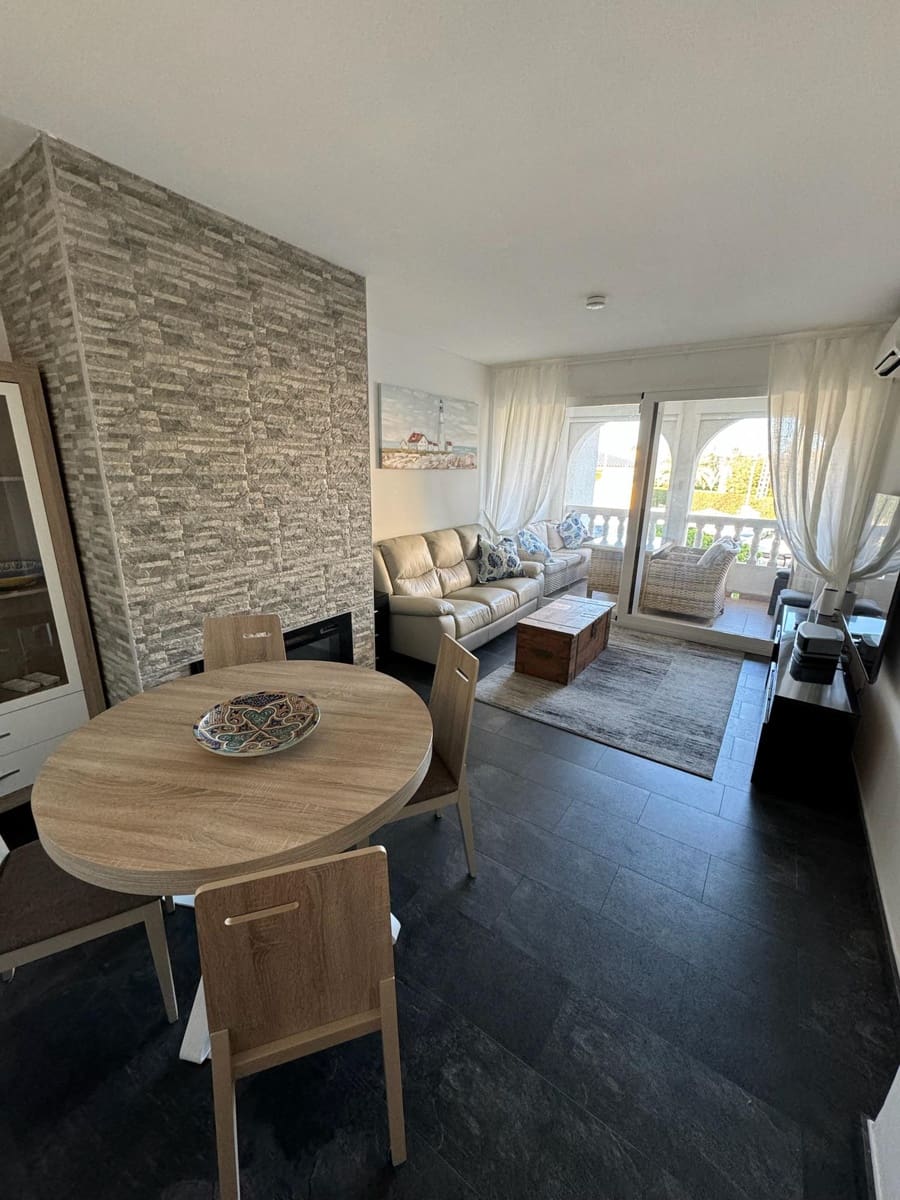 2 soveværelse Byhus til salg i Denia med swimmingpool garage - € 339.000 (Ref: 9306957)