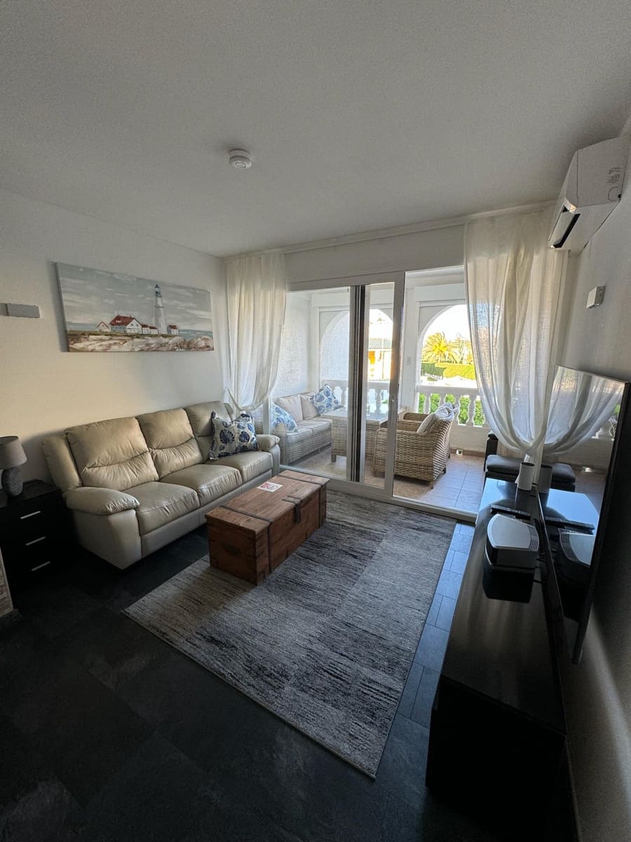 2 soveværelse Byhus til salg i Denia med swimmingpool garage - € 339.000 (Ref: 9306957)