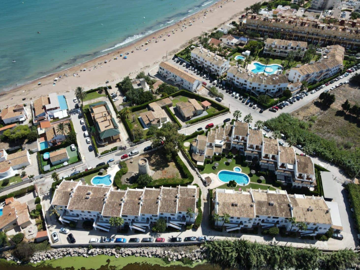 2 soveværelse Byhus til salg i Denia med swimmingpool garage - € 339.000 (Ref: 9306957)