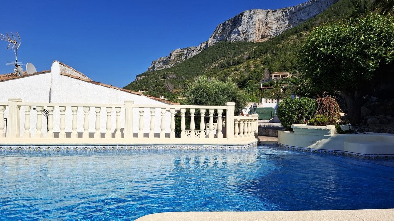 3 Zimmer Villa zu verkaufen in Denia mit Pool Garage - 485.000 € (Ref: 9312112)