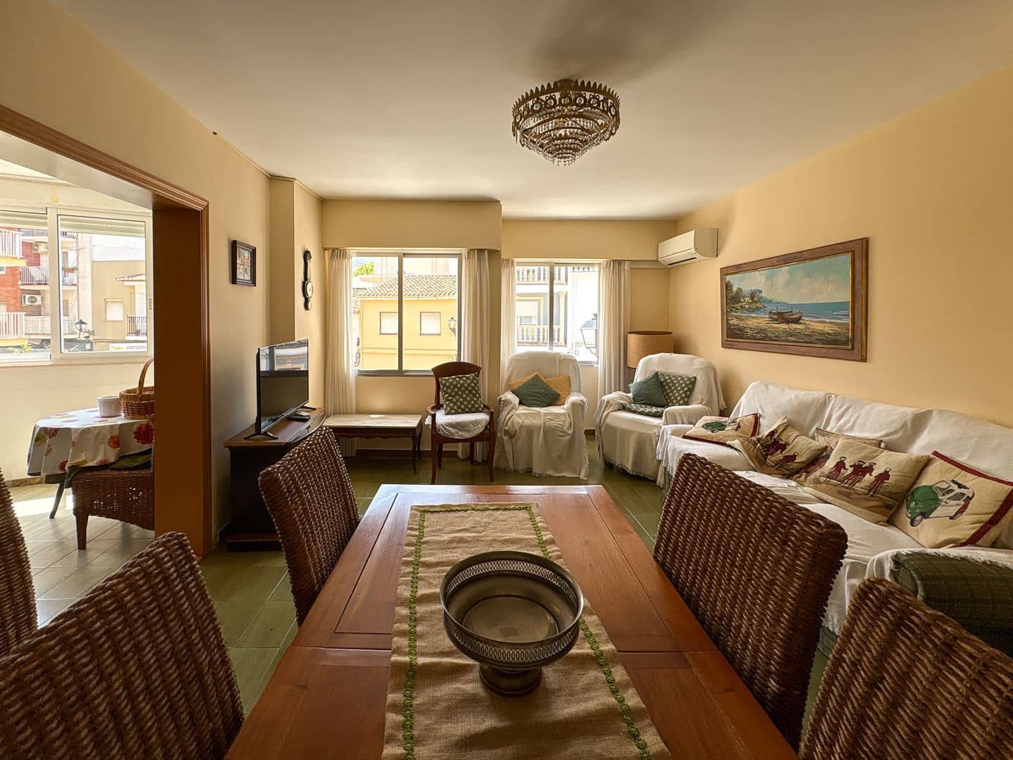 7 bedroom Townhouse for sale in Denia with garage - € 716,000 (Ref: 9312113)