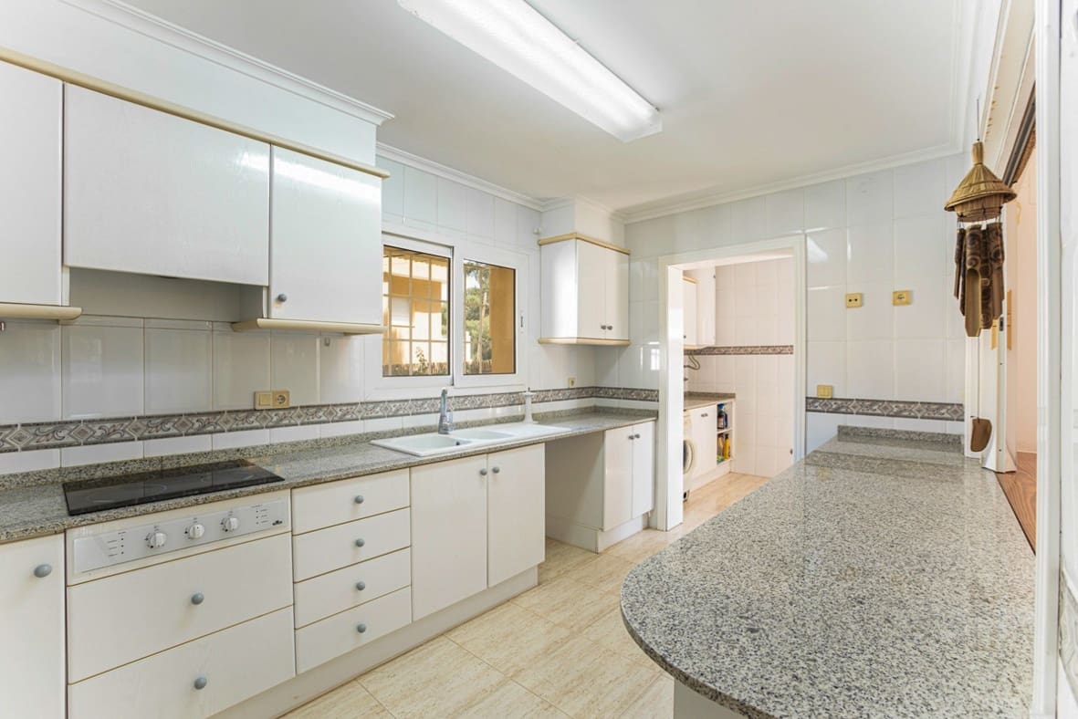 3 sypialnia Willa na sprzedaż w Denia z garażem - 795 000 € (Ref: 9312124)