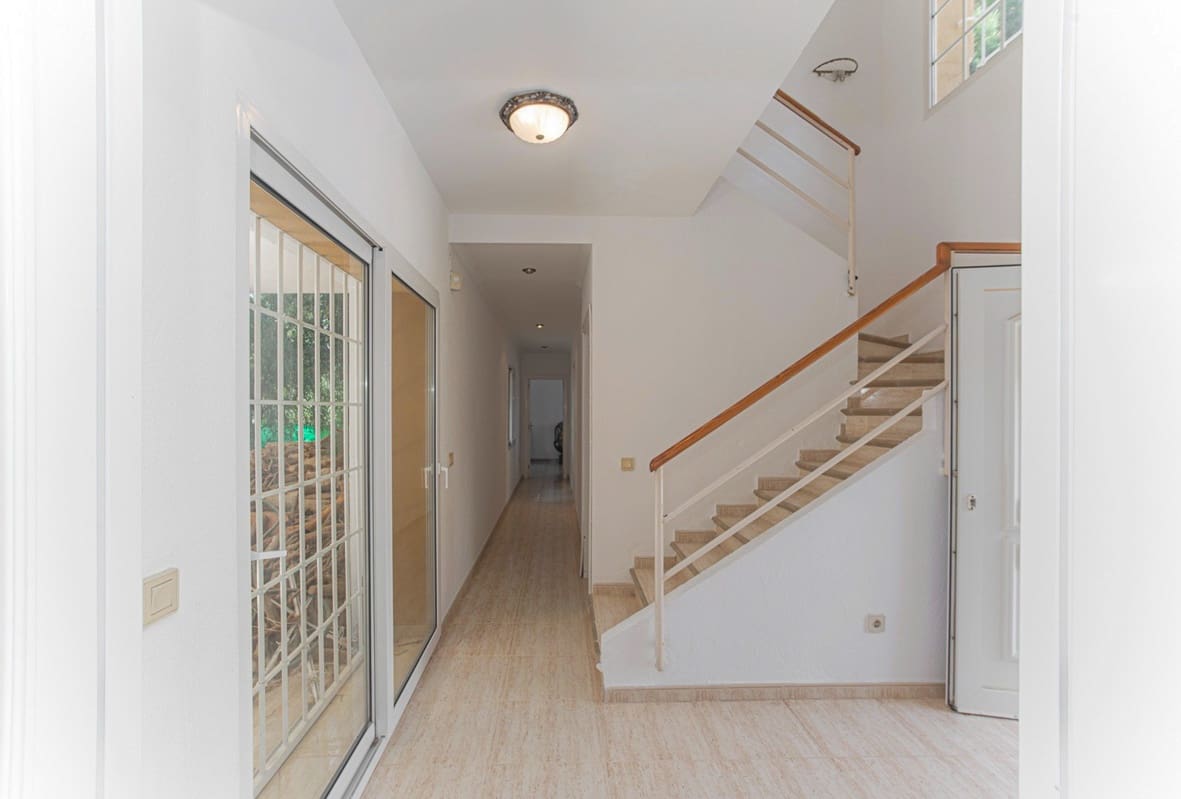 3 sypialnia Willa na sprzedaż w Denia z garażem - 795 000 € (Ref: 9312124)