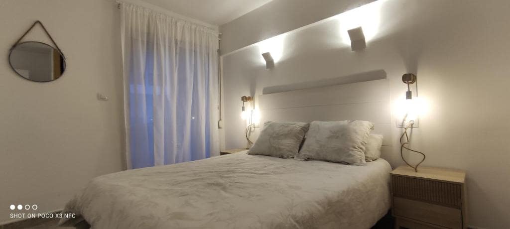 2 soverom Strandleiligheter til salgs i Denia med svømmebasseng garasje - € 285 000 (Ref: 9312127)