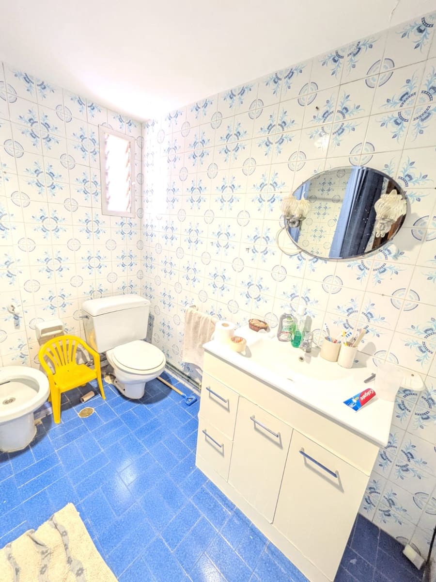 4 bedroom Flat for sale in Pedreguer - € 147,000 (Ref: 9386971)