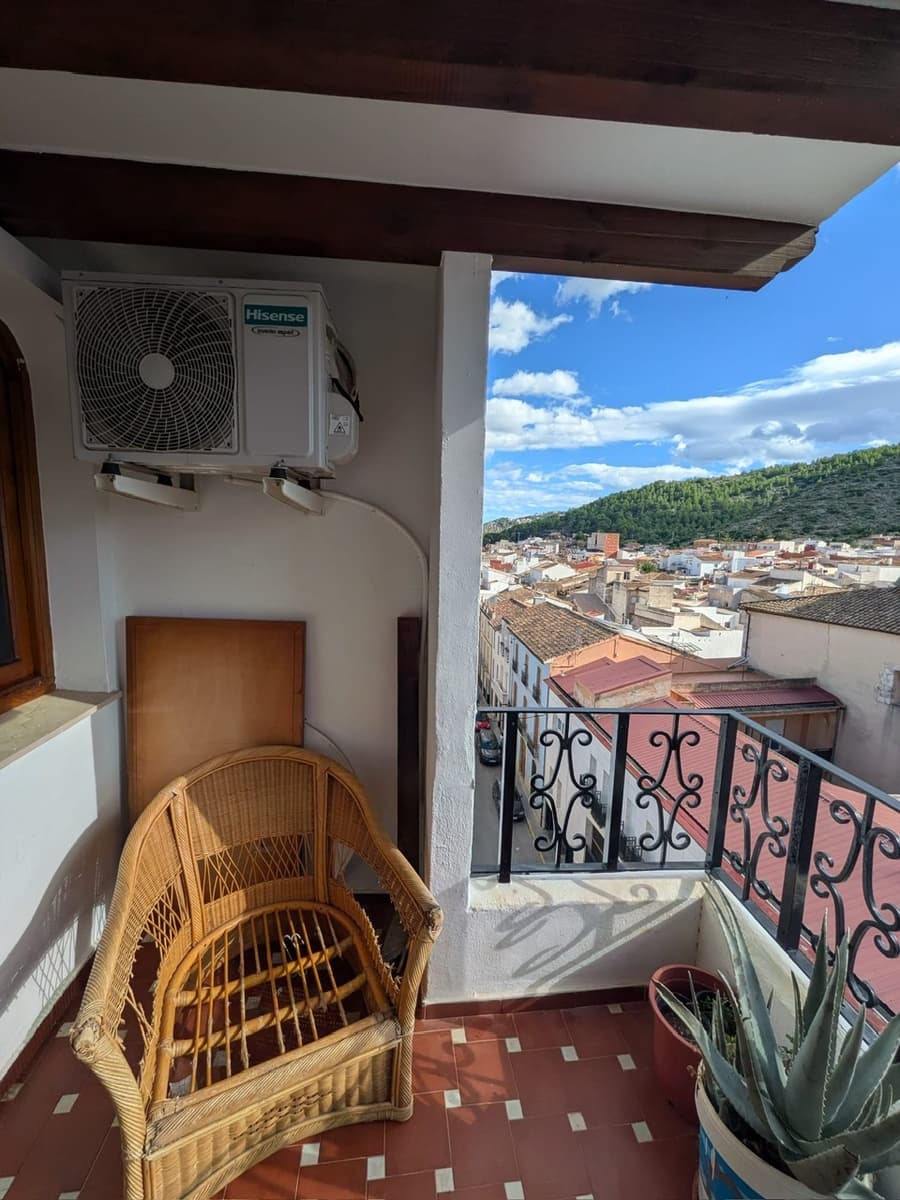 4 bedroom Flat for sale in Pedreguer - € 147,000 (Ref: 9386971)