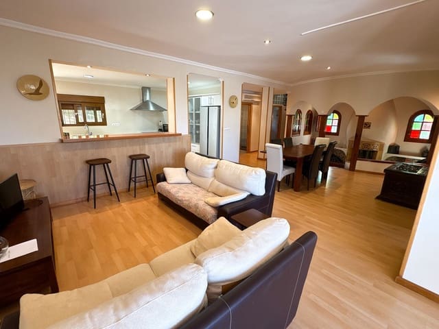 5 soveværelse Villa til salg i El Montgó, Dénia med swimmingpool - € 580.000 (Ref: 9386973)