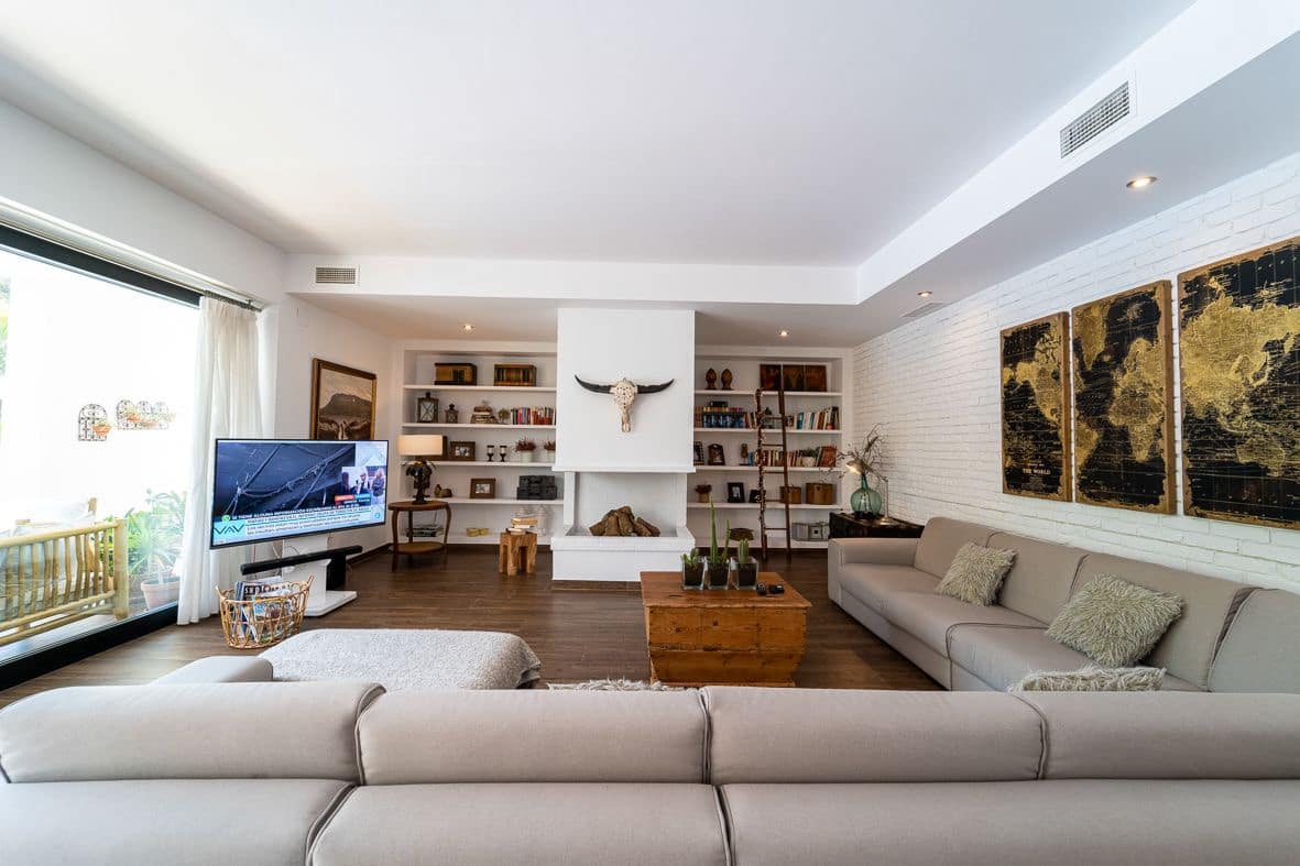 4 sypialnia Willa na sprzedaż w Denia z basenem garażem - 1 370 000 € (Ref: 9386975)