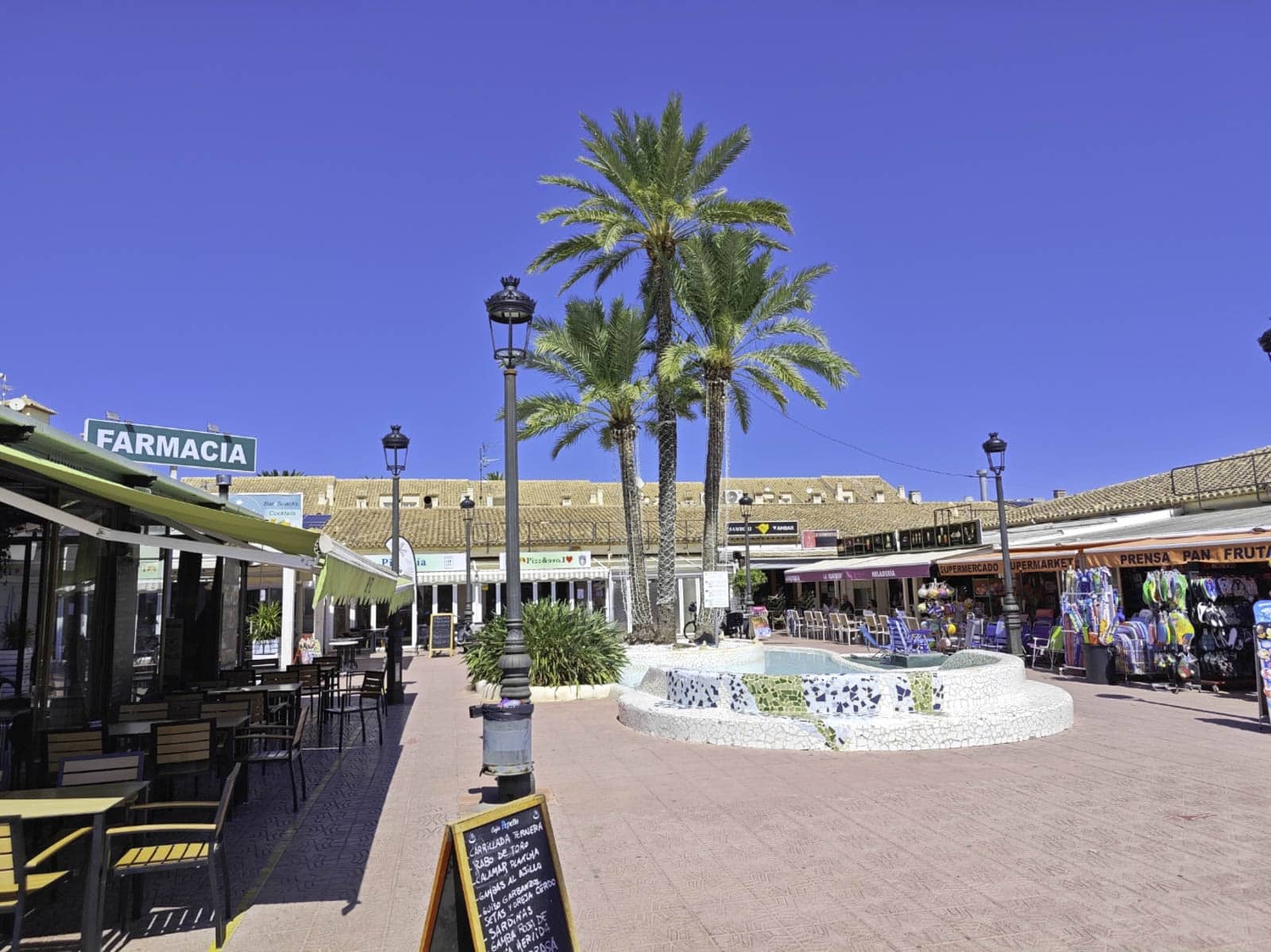 2 soverom Strandleiligheter til salgs i Denia med garasje - € 185 000 (Ref: 9386978)