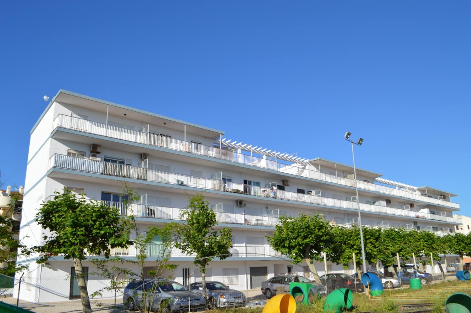 2 soverom Strandleiligheter til salgs i Denia med garasje - € 185 000 (Ref: 9386978)