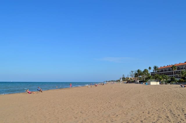 1 makuuhuone Ranta-asunto myytävänä paikassa Dénia mukana uima-altaan 
autotalli - 181 000 € (Ref: 9386979)