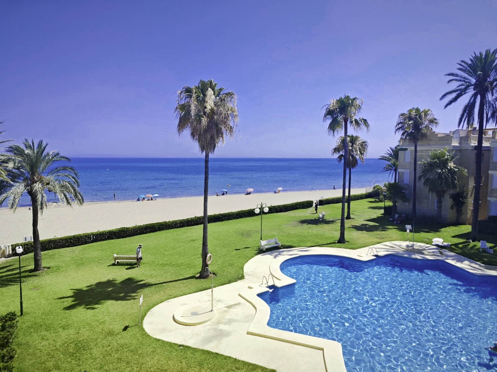 2 camera da letto Appartamento sulla Spiaggia in vendita in Denia con piscina garage - 489.000 € (Rif: 9386980)