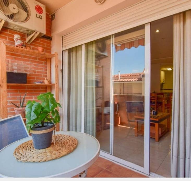 Apartamento de 1 habitación en Dénia en venta - 163.000 € (Ref: 9386981)