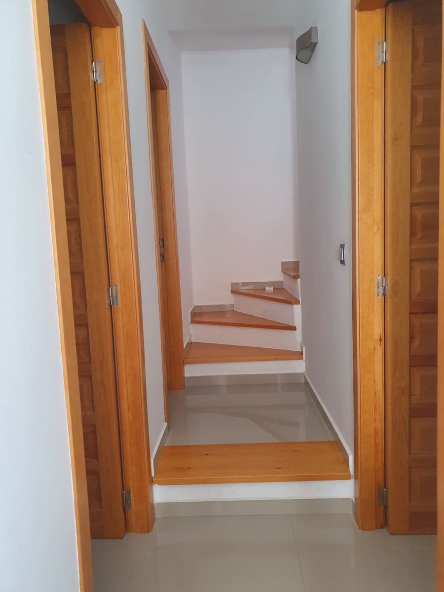 2 soveværelse Byhus til leje i Denia - € 825 (Ref: 9400129)