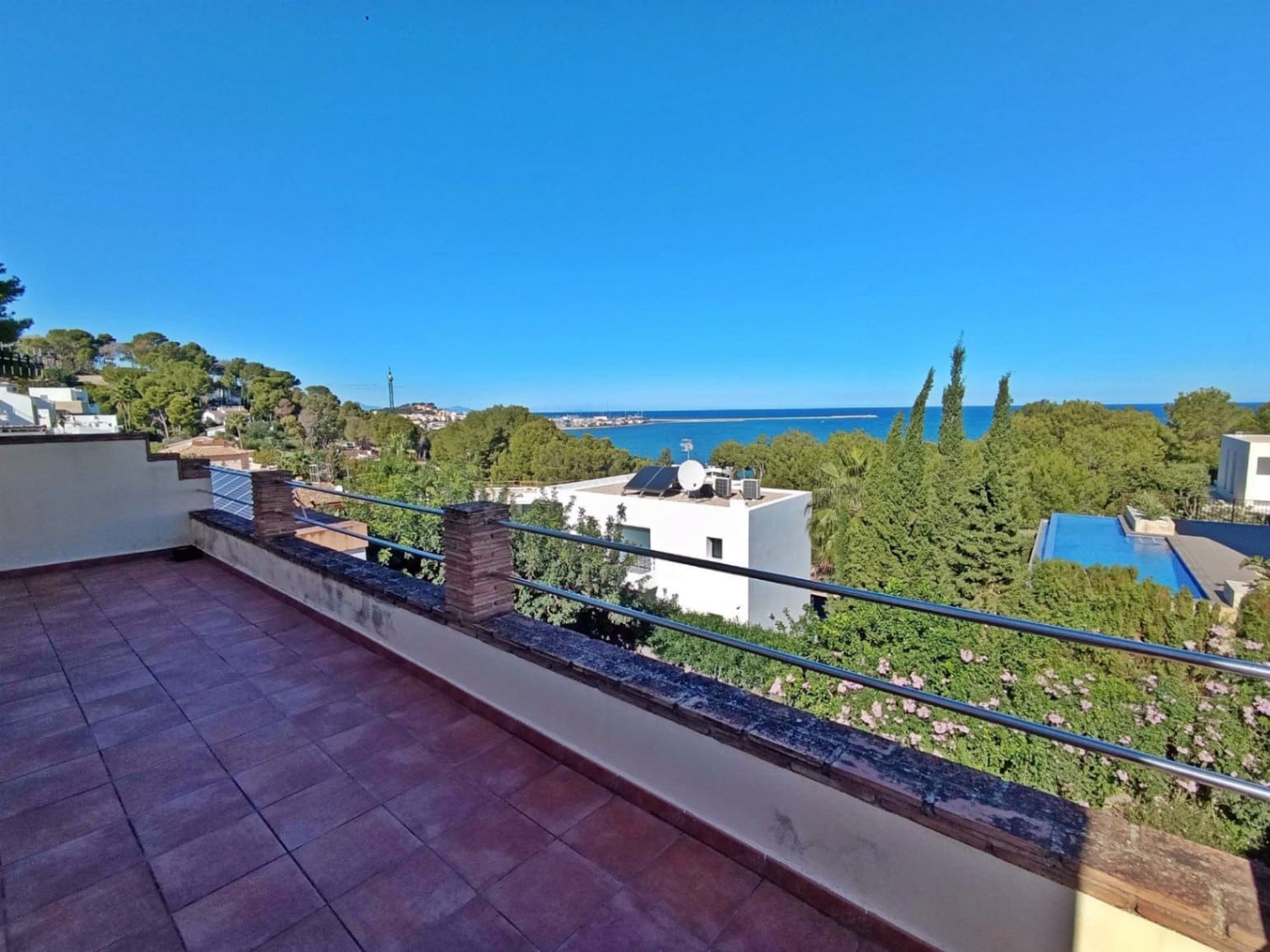 4 quarto Moradia para venda em Denia com piscina garagem - 750 000 € (Ref: 9400130)