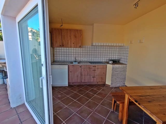 4 quarto Moradia para venda em Dénia com piscina garagem - 750 000 € (Ref: 9400130)