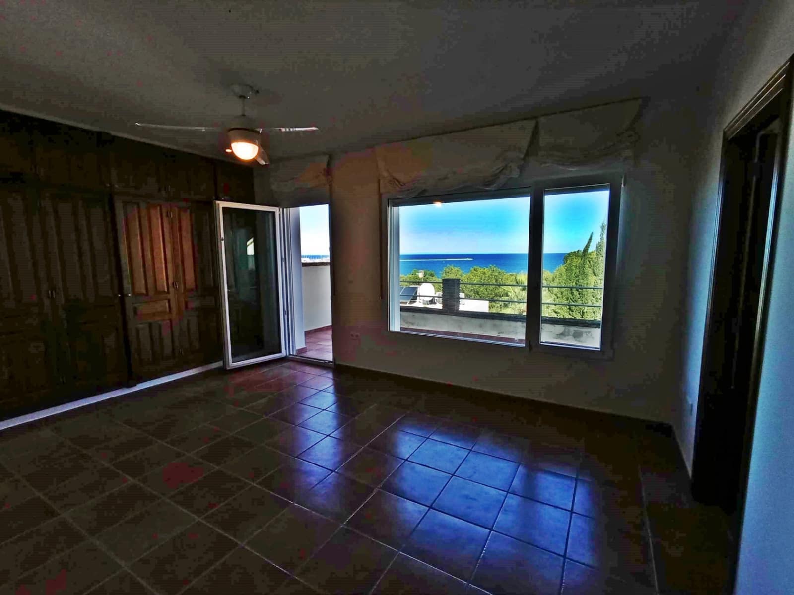 4 quarto Moradia para venda em Denia com piscina garagem - 750 000 € (Ref: 9400130)