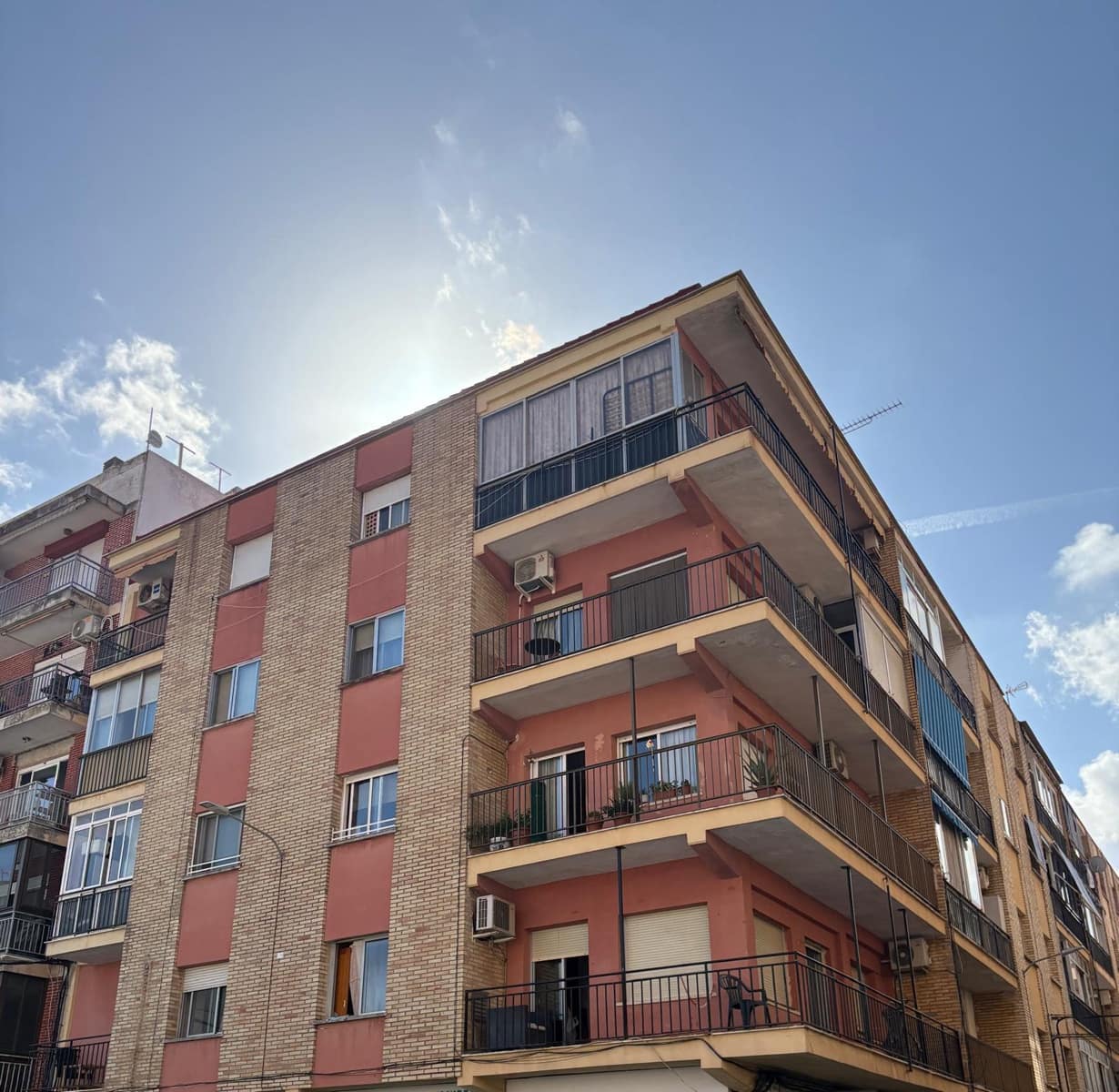 Piso de 4 habitaciones en Dénia en venta - 265.000 € (Ref: 9400131)