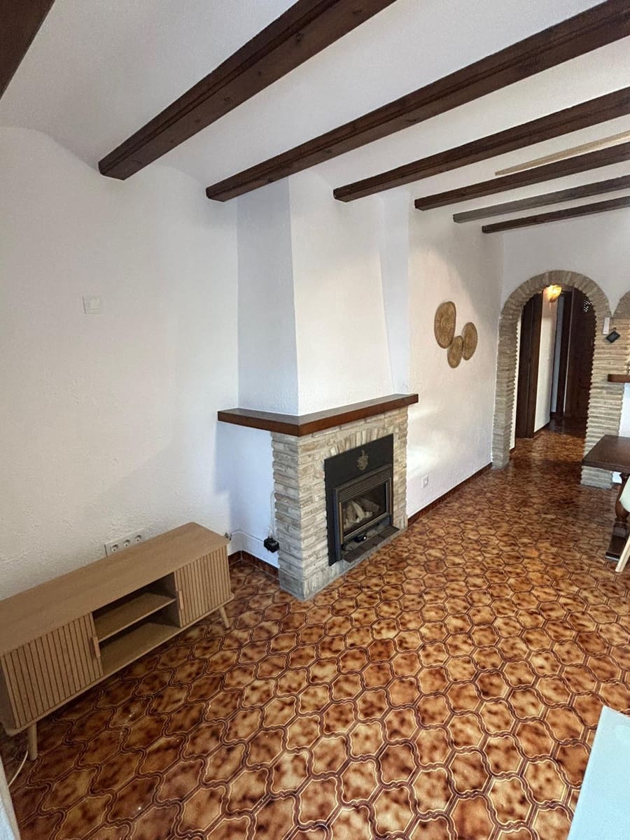 2 slaapkamer Appartement te huur in Denia met zwembad garage - € 800 (Ref: 9400246)