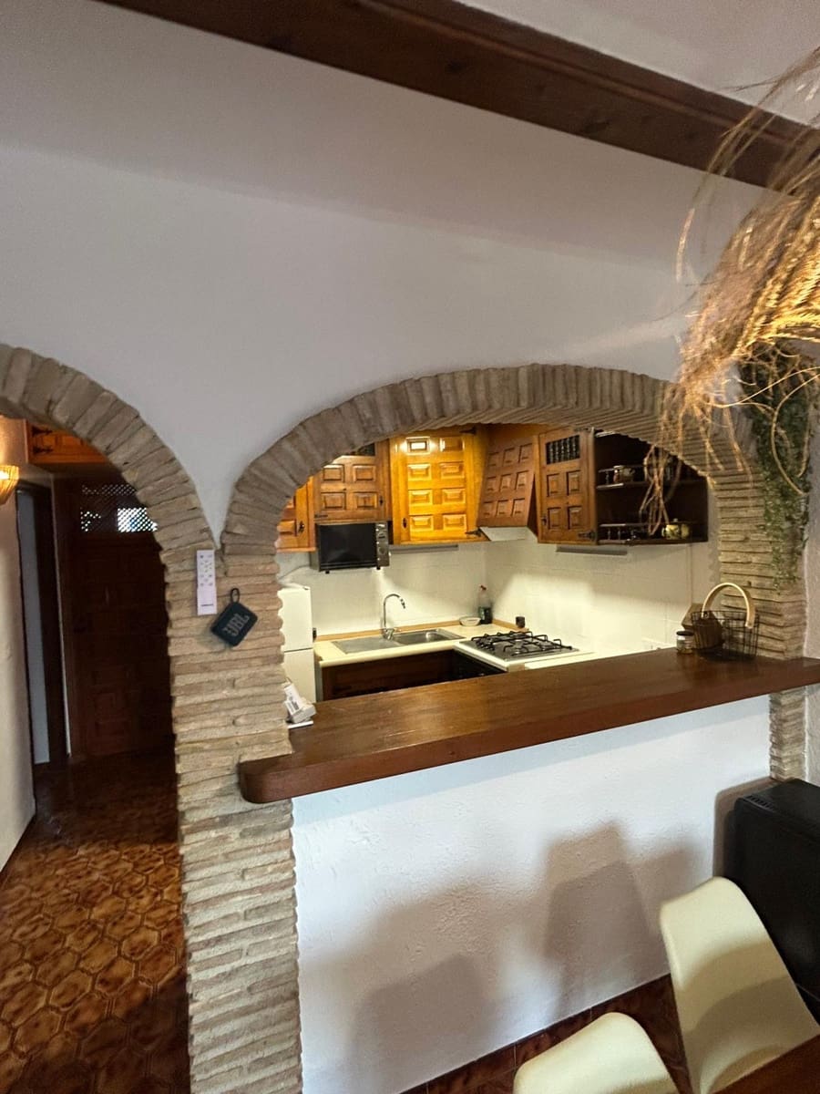 2 slaapkamer Appartement te huur in Denia met zwembad garage - € 800 (Ref: 9400246)