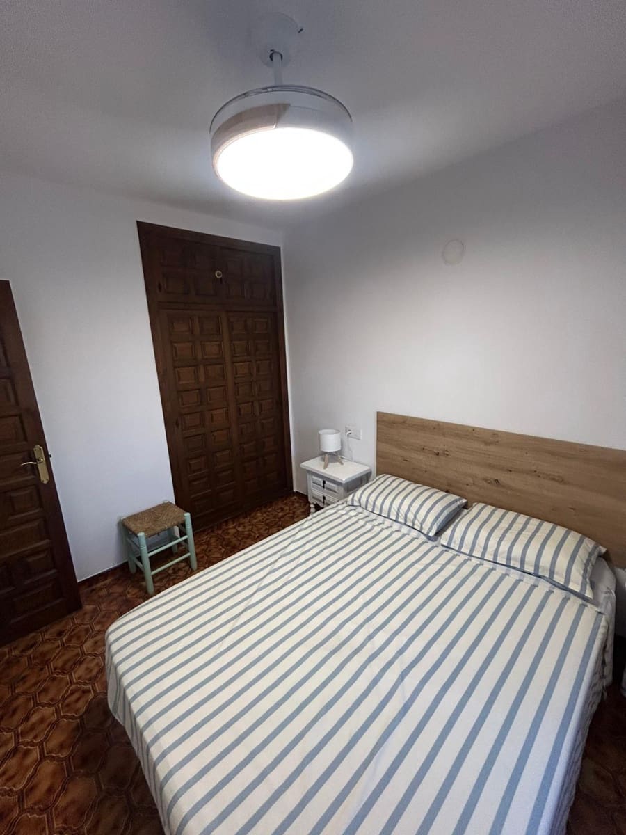 2 slaapkamer Appartement te huur in Denia met zwembad garage - € 800 (Ref: 9400246)