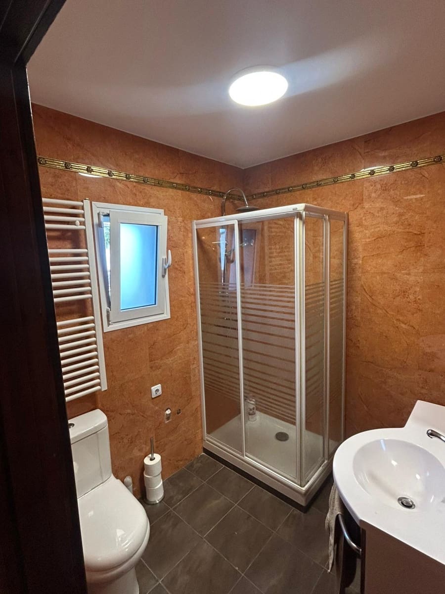 2 slaapkamer Appartement te huur in Denia met zwembad garage - € 800 (Ref: 9400246)