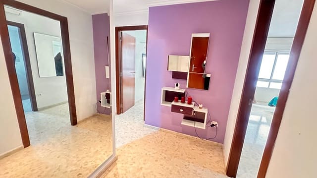 3 soveværelse Lejlighed til salg i Centro Urbano, Dénia med garage - € 250.000 (Ref: 9432506)