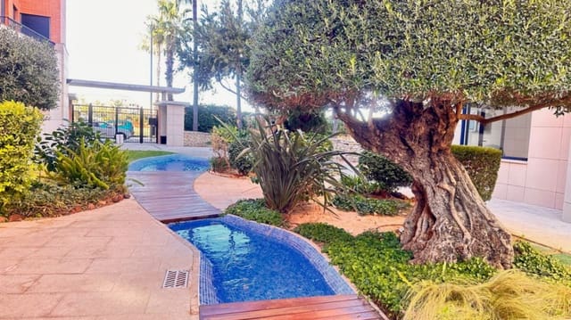 3 quarto Penthouse para venda em Centro Urbano, Dénia com piscina garagem - 550 000 € (Ref: 9523284)