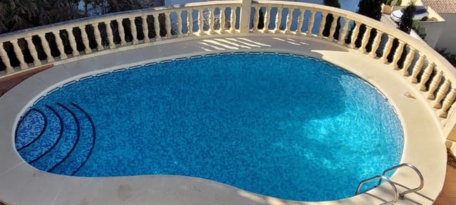 3 Zimmer Villa zu verkaufen in La Sella mit Pool - 375.000 € (Ref: 9523295)