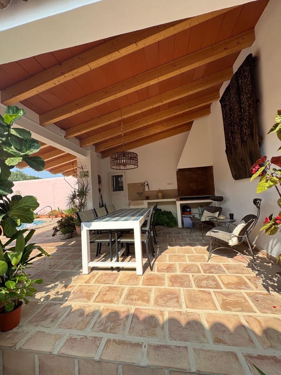 Chalet de 4 habitaciones en La Sella en venta con garaje - 790.000 € (Ref: 9523298)