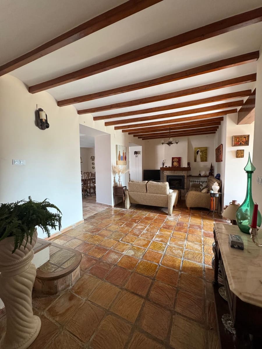 Chalet de 4 habitaciones en La Sella en venta con garaje - 790.000 € (Ref: 9523298)