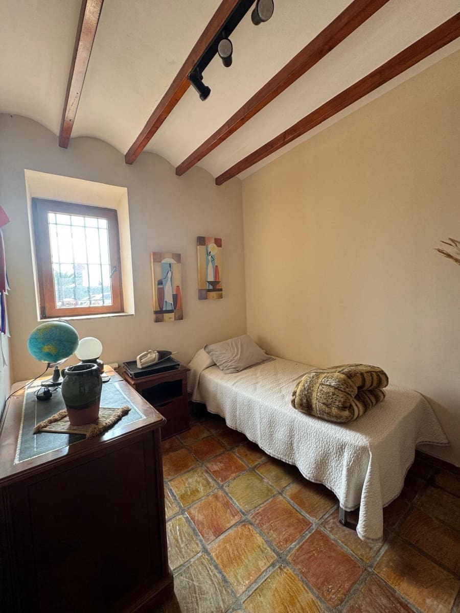 Chalet de 4 habitaciones en La Sella en venta con garaje - 790.000 € (Ref: 9523298)