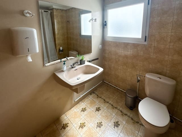 7 sypialnia Mieszkanie na sprzedaż w Centro Urbano, Dénia - 375 000 € (Ref: 9523300)