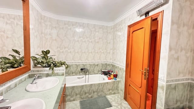 4 bedroom Townhouse for sale in Denia - € 709,000 (Ref: 9618437)