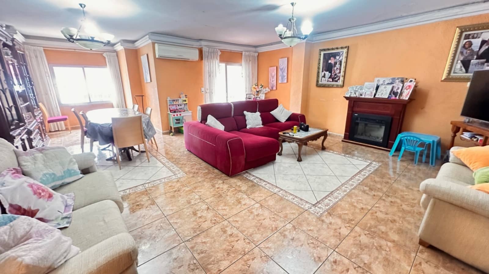 4 bedroom Townhouse for sale in Denia - € 709,000 (Ref: 9618437)