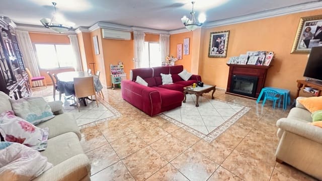 4 slaapkamer Huis te koop in Centro Urbano, Dénia - € 709.000 (Ref: 9618437)