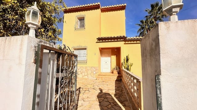 3 sovrum Villa att hyra i Denia med pool garage - 2 000 € (Ref: 9618438)