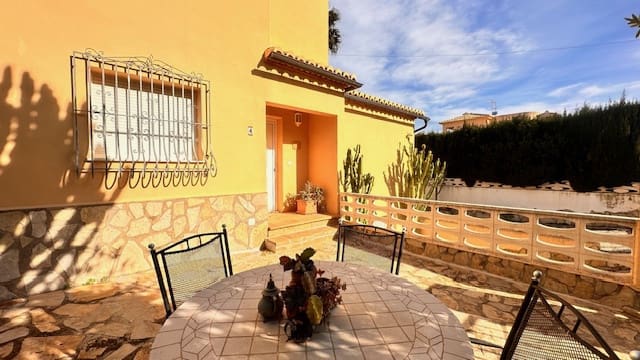 3 sovrum Villa att hyra i Denia med pool garage - 2 000 € (Ref: 9618438)
