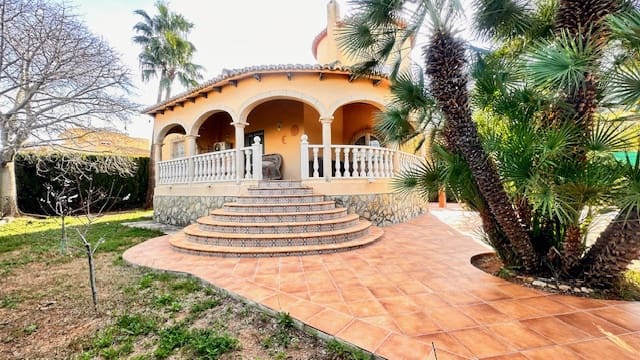 3 makuuhuone Huvila vuokrattavana paikassa Centro Urbano, Dénia mukana uima-altaan 
autotalli - 2 000 € (Ref: 9618438)