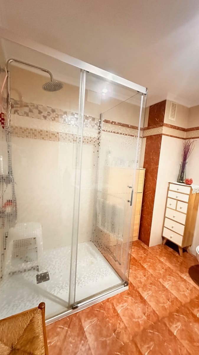 3 Zimmer Wohnung zu verkaufen in Denia mit Garage - 299.000 € (Ref: 9626979)