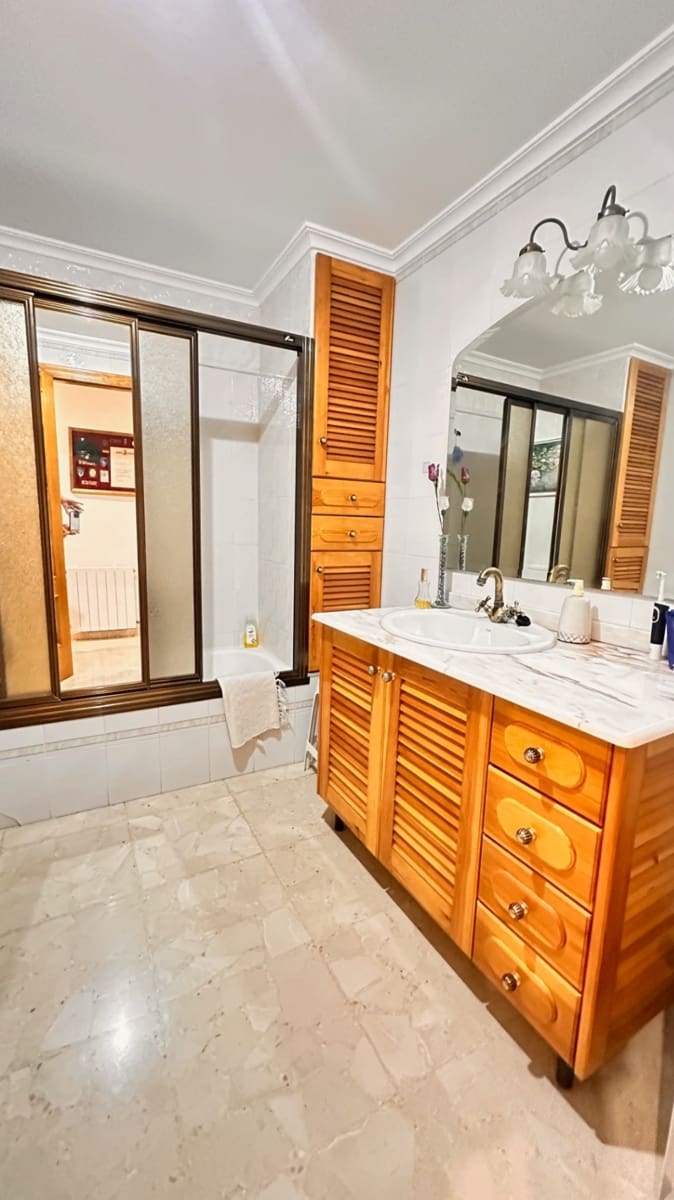 3 Zimmer Wohnung zu verkaufen in Denia mit Garage - 299.000 € (Ref: 9626979)