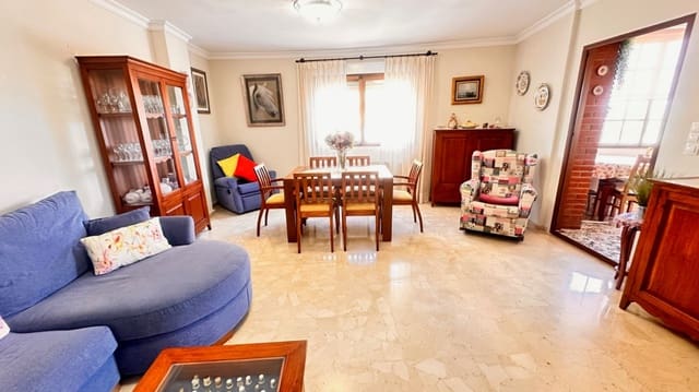 3 Zimmer Wohnung zu verkaufen in Centro Urbano, Dénia mit Garage - 299.000 € (Ref: 9626979)