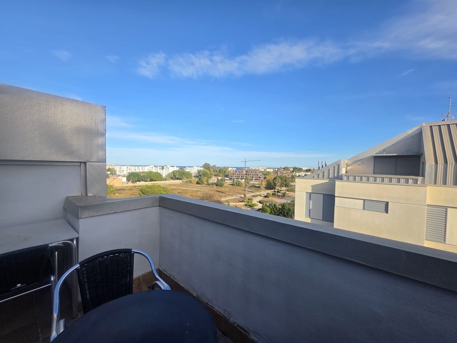 3 makuuhuone Ranta-asunto myytävänä paikassa Denia mukana uima-altaan 
autotalli - 295 000 € (Ref: 9679096)