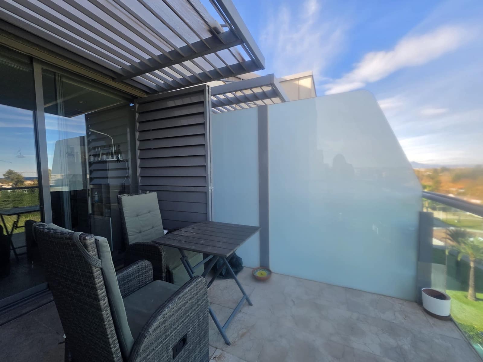 3 makuuhuone Ranta-asunto myytävänä paikassa Denia mukana uima-altaan 
autotalli - 295 000 € (Ref: 9679096)