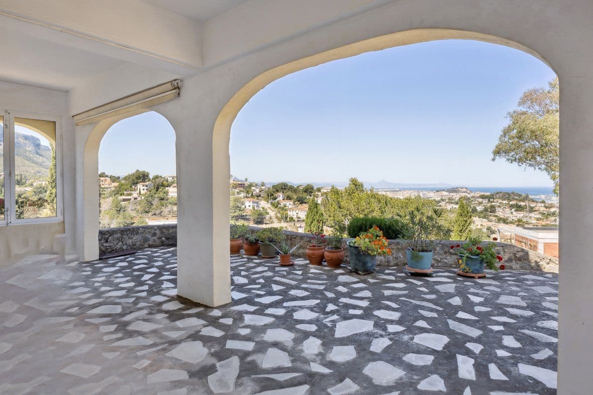 2 sypialnia Willa na sprzedaż w Denia z basenem garażem - 895 000 € (Ref: 9708090)