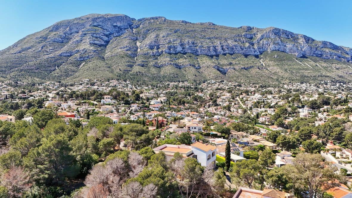 2 sypialnia Willa na sprzedaż w Denia z basenem garażem - 895 000 € (Ref: 9708090)