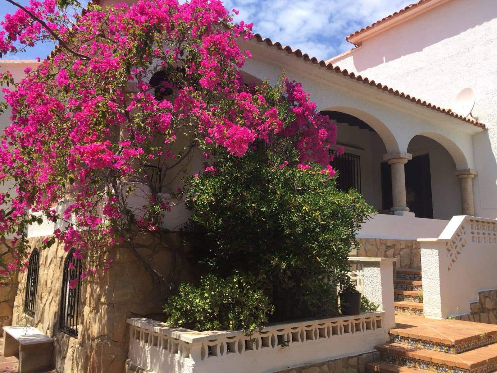 5 quarto Moradia para venda em Denia com piscina garagem - 1 285 000 € (Ref: 9708098)