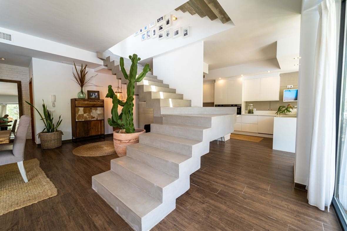 4 quarto Moradia para venda em Denia com piscina garagem - 1 370 000 € (Ref: 9708100)