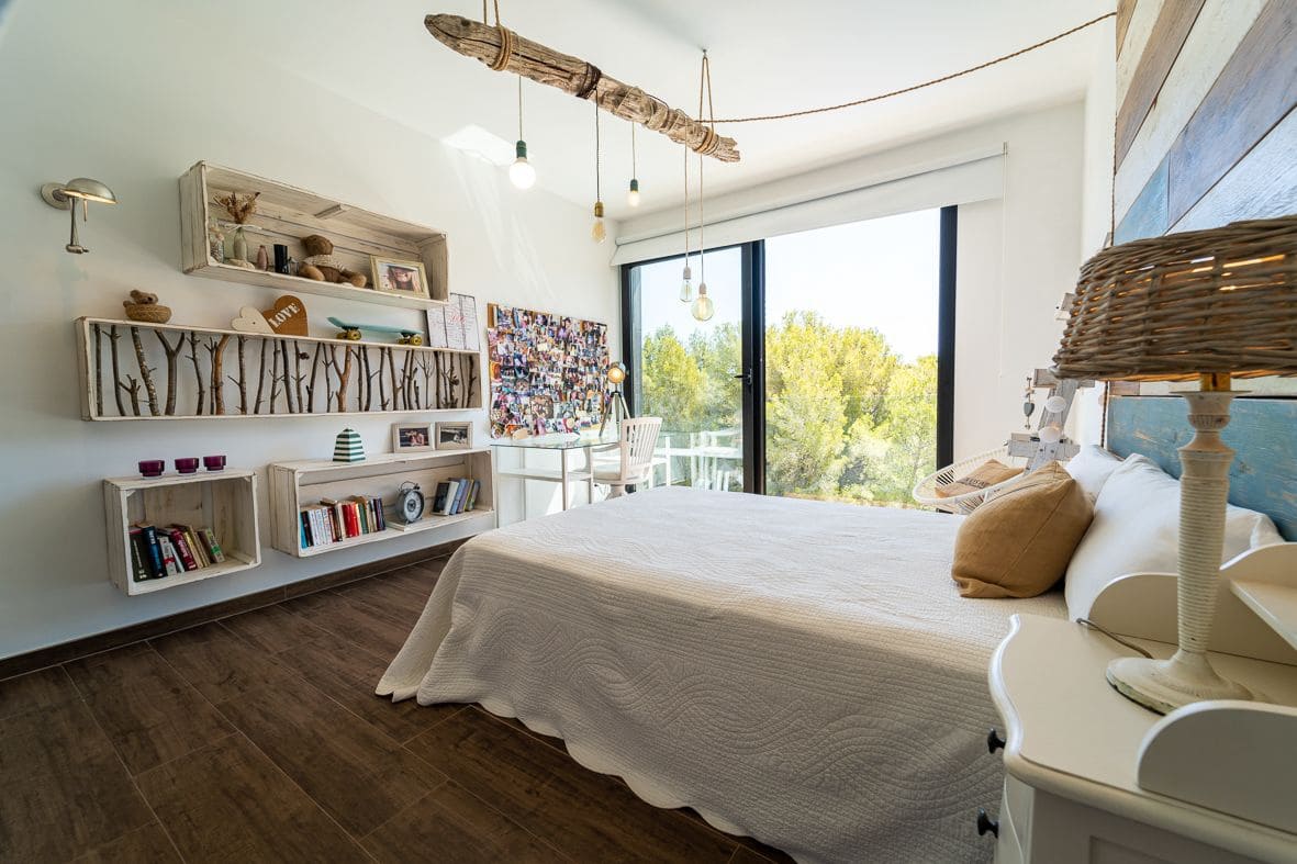 4 quarto Moradia para venda em Denia com piscina garagem - 1 370 000 € (Ref: 9708100)