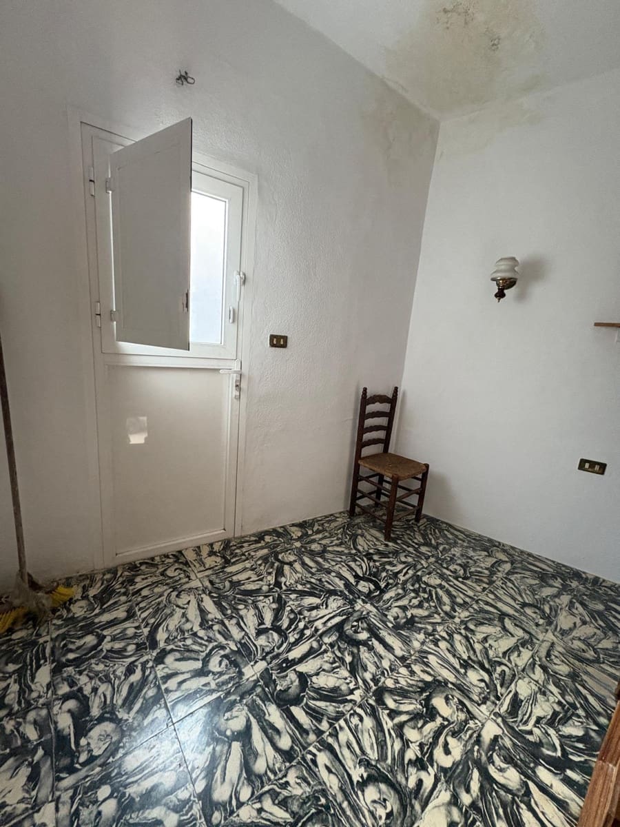 2 soverom Hus til salgs i Denia med svømmebasseng - € 189 000 (Ref: 9708107)